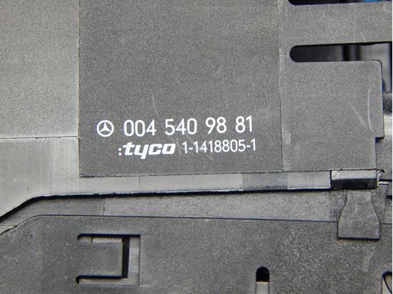 395111