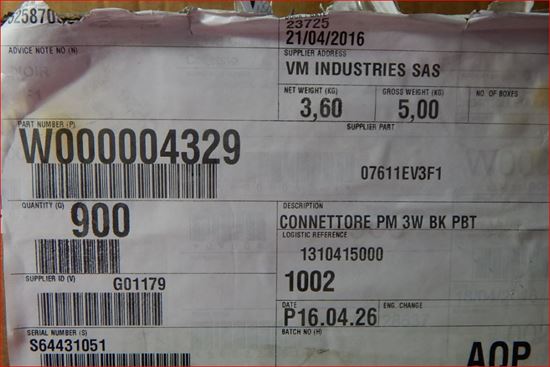 473560