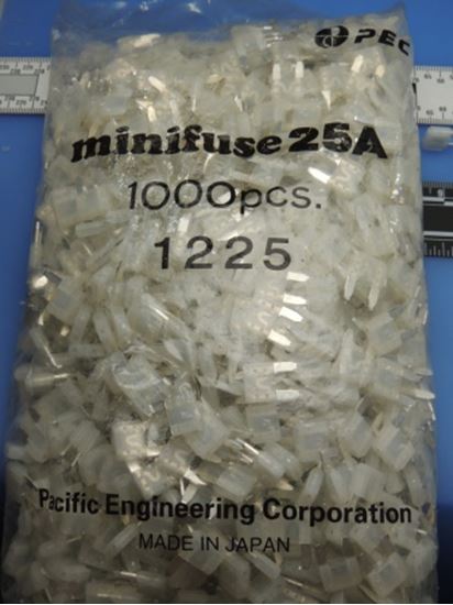 416803