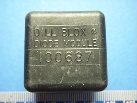 100687