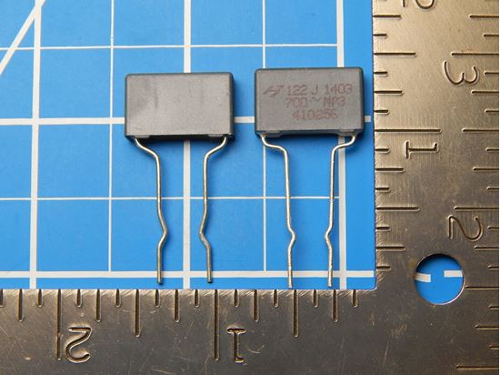 122J 700