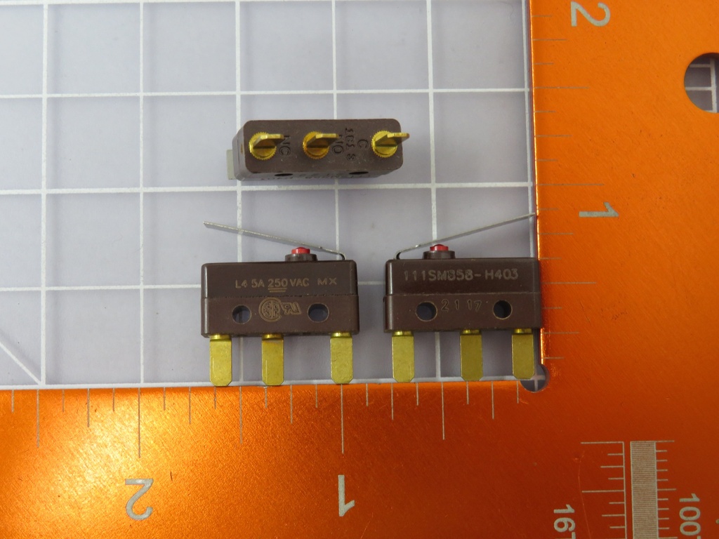 111SM858-H403