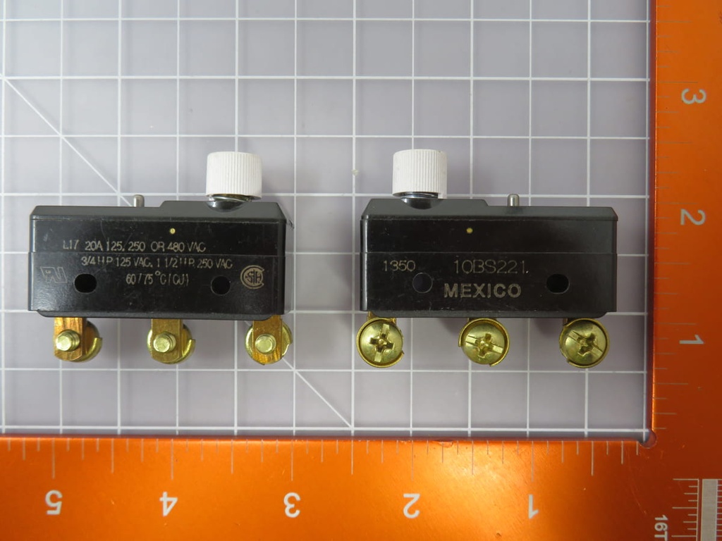 10BS221