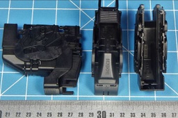 [315099] 1 928 404 797