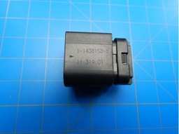 [403122] 1-1438153-8